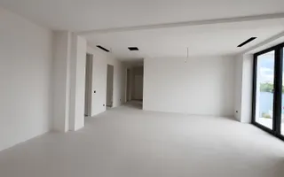 Apartament 3 camere cu gradina privata si vedere spre lac - Poză 16