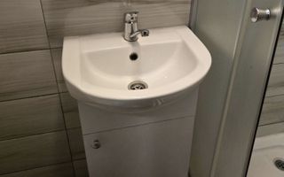 # De vanzare camera cămin 12 mp bularga wc dus,în casa - Poză 4