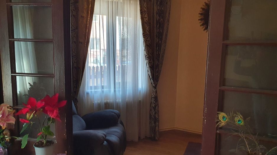 Casa de inchiriat - Domenii - Poză 23