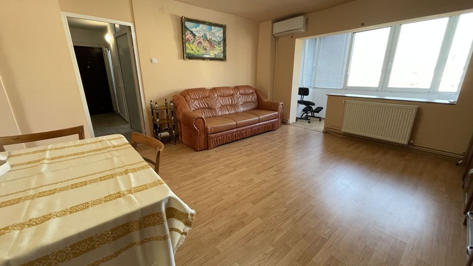 Apartament spațios cu două camere, etajul 4 cu acoperiș. - Poză 1