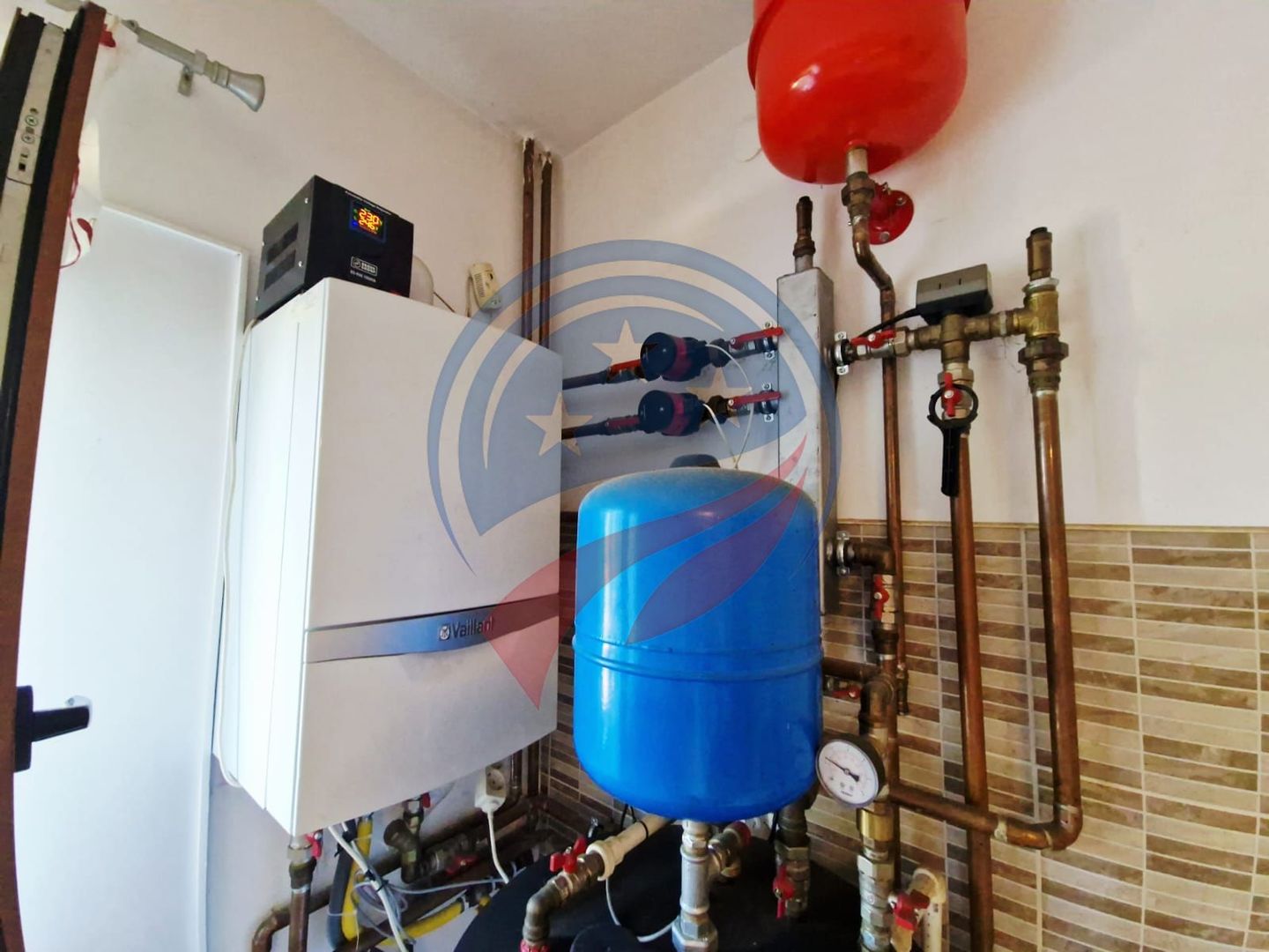 CASA P +E  5 camere -Cosoveni - Poză 14