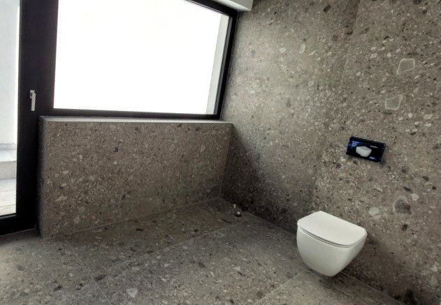 O casa simpla alba dar totusi sofisticata zona Pipera - Poză 31