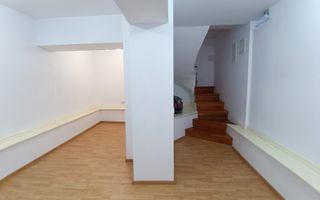 CENTRU SALA SPORTURILOR(COD03)- Casa interbelica si curte generoasa ! - Poză 4