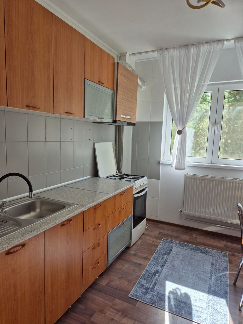 AP. 2 CAMERE RAHOVA,BUCATARIE INCHISA ,BLOC REABILITAT, LOC PARCARE - Poză 3