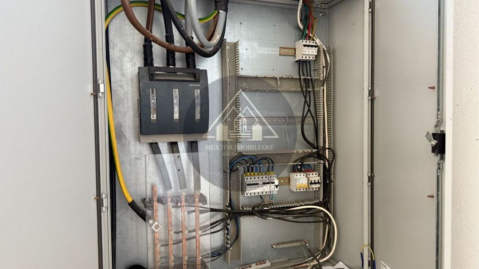 Halã de vânzare - Poză 14