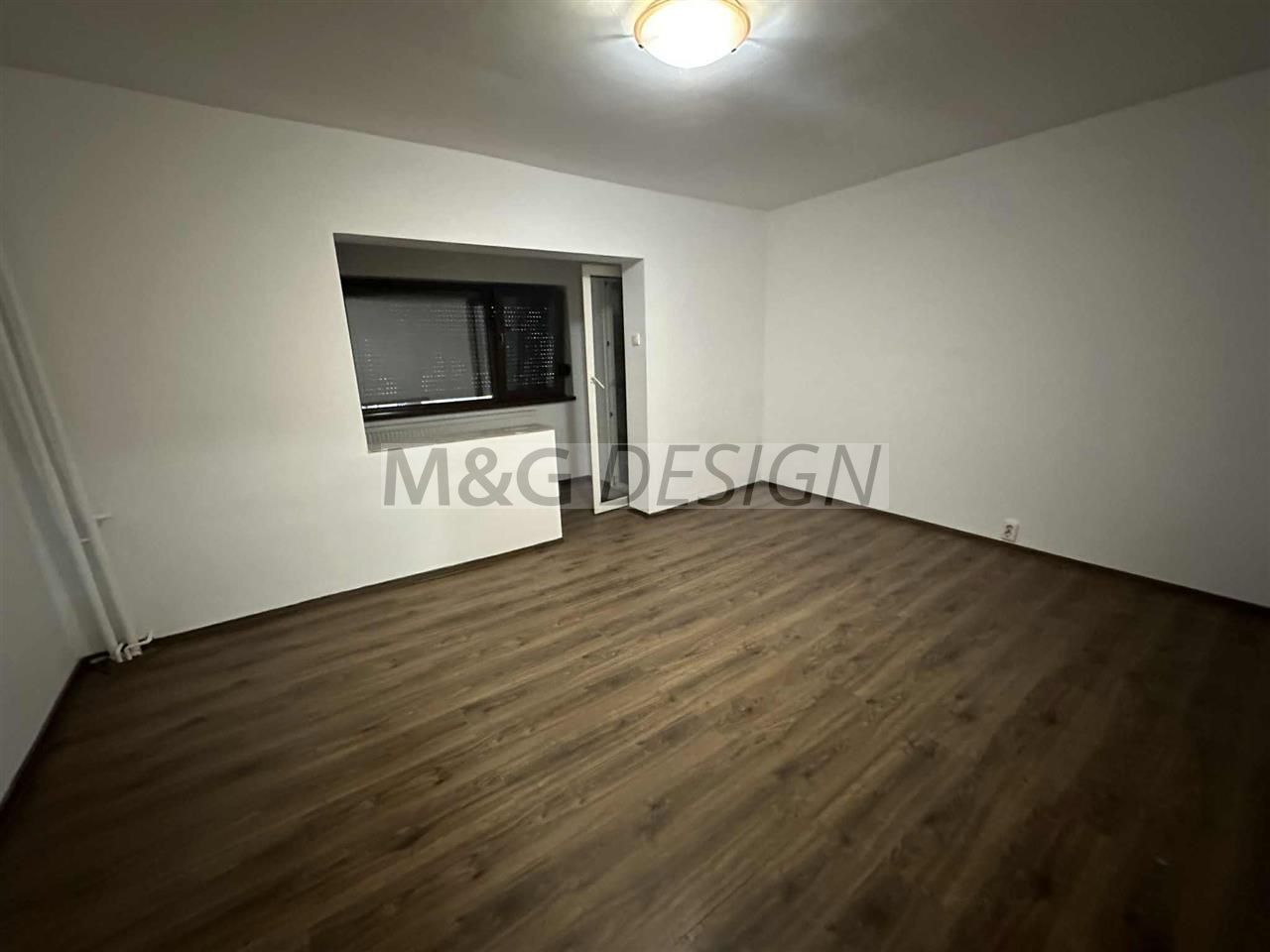 Apart 1 camere decomandat Aradului centrala proprie - Poză 3