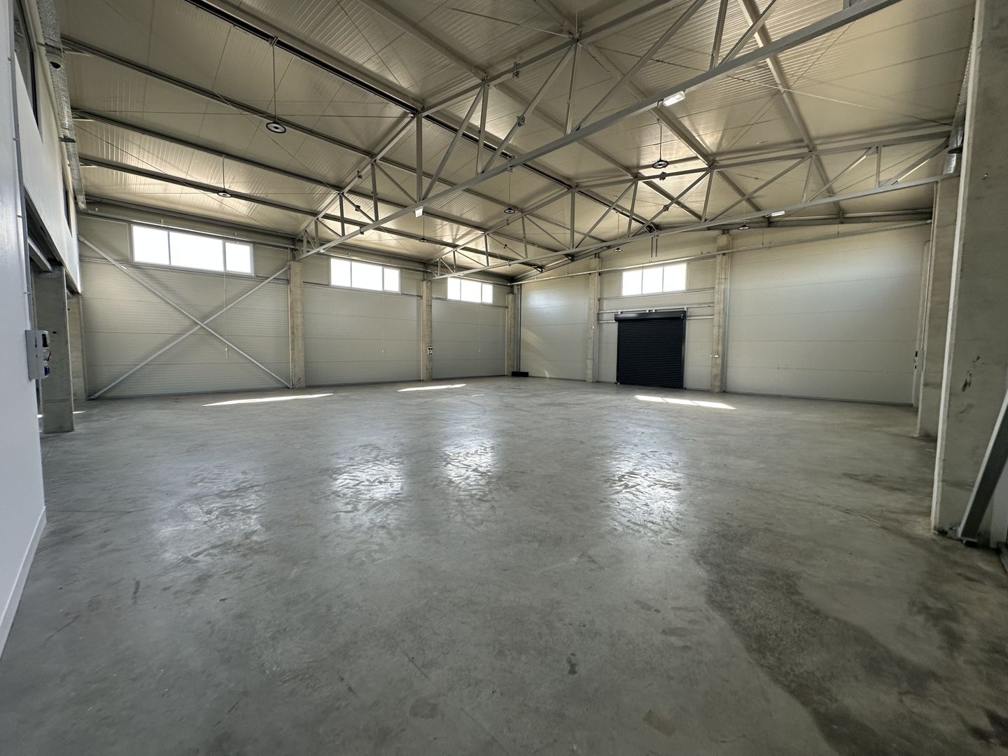 Hala depozitare cu birouri zona de N - Poză 10