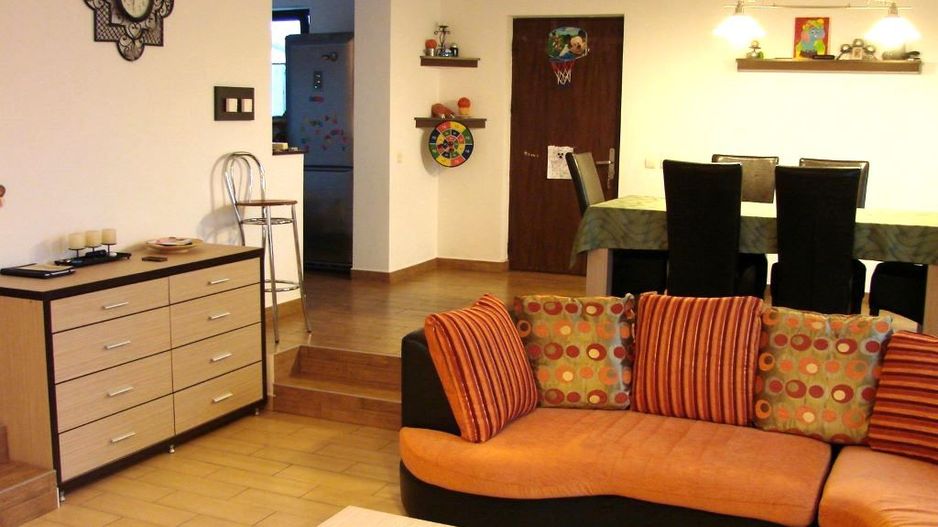 Vanzare vila individuala | 6 camere | Otopeni | Panouri solare - Poză 3