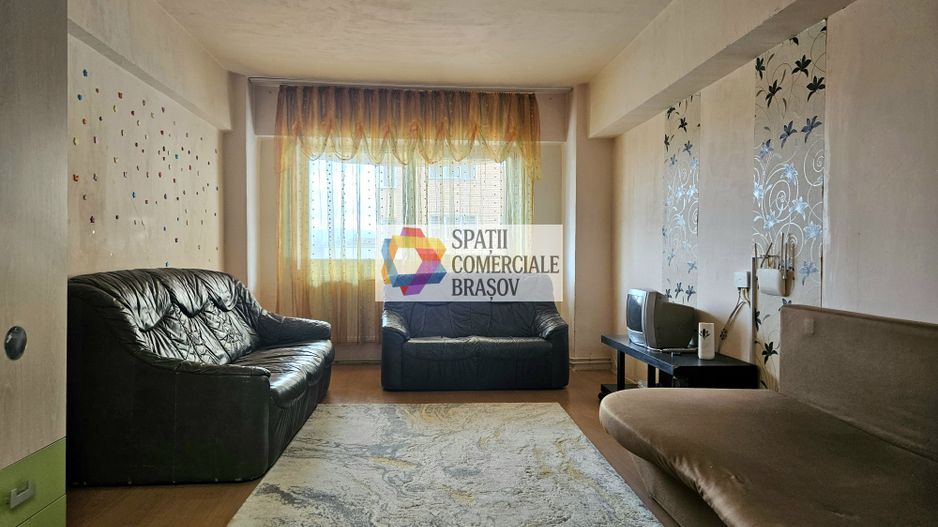 Apartament cu trei camere, zona Racadau 70 mp - Poză 1