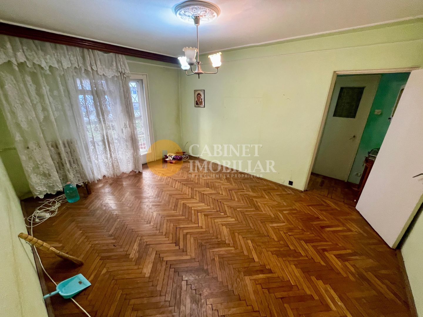 Zimbru/Dacia - 2 Camere - bloc dupa 1977 - Poză 1