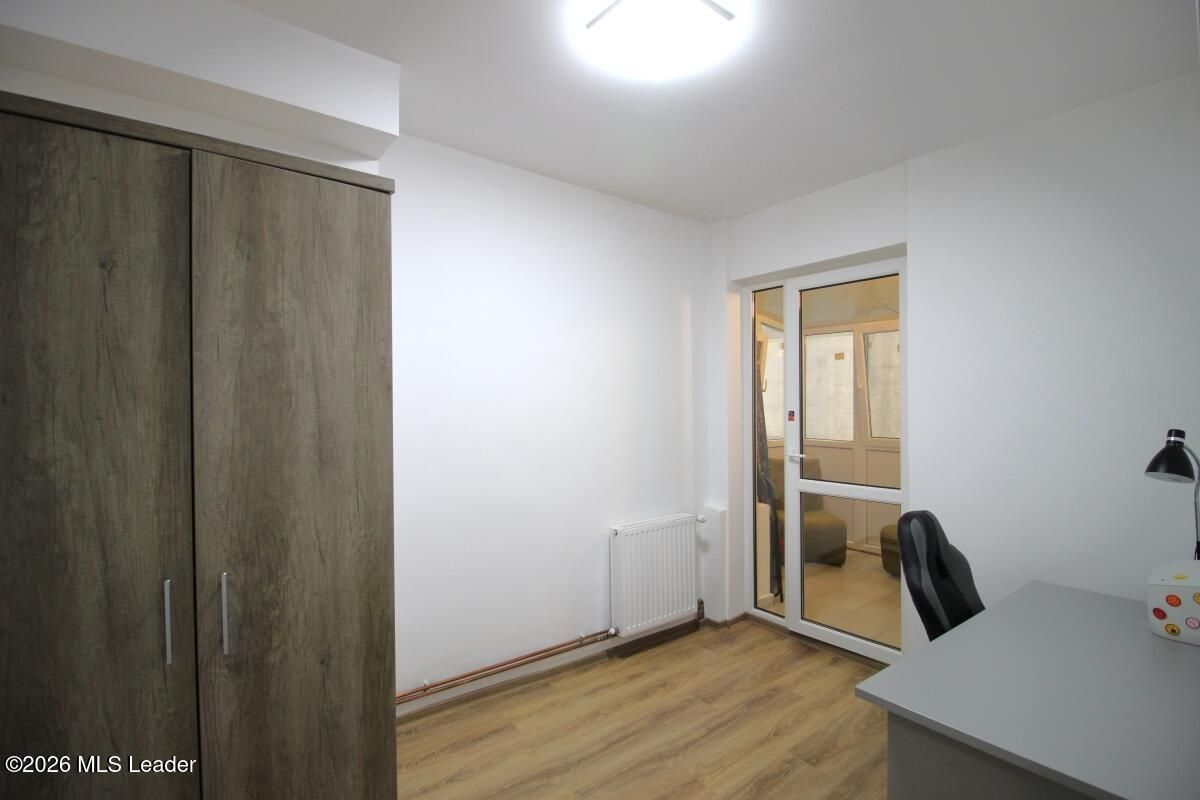 Piata Romana, 4 camere 138 MP total, Etaj 2/9, renovat - utilat, liber - Poză 46