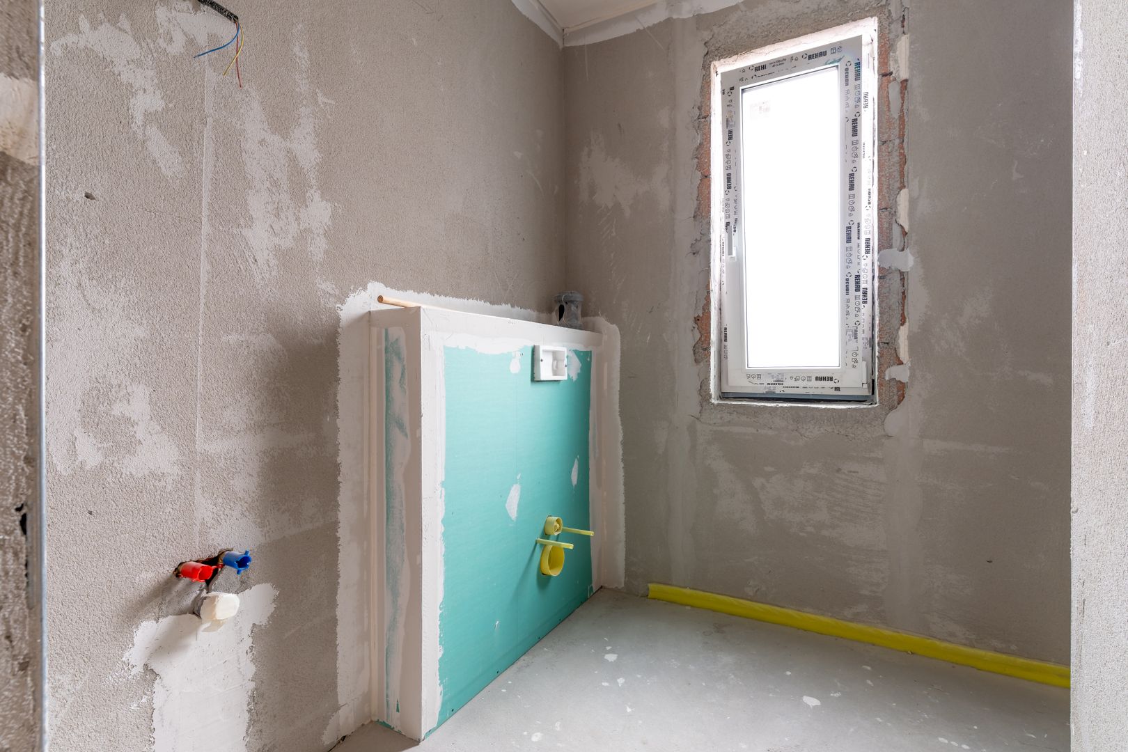 Duplex modern in Voronet, 136 mp utili, garaj si teren 325 mp - Poză 24
