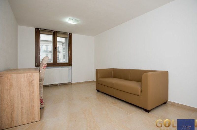 Apartament  B-dul Revolutiei, cladire perioada interbelica, comision 0% - Poză 7