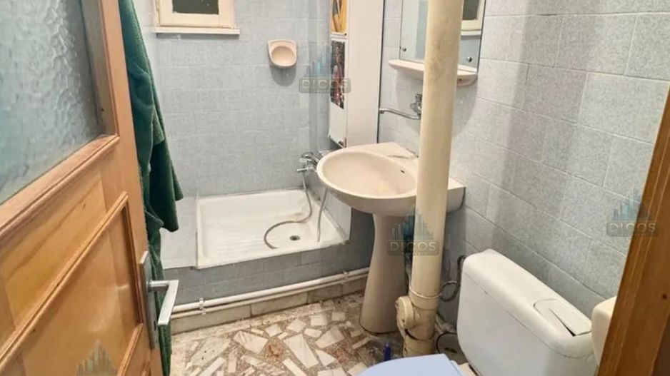 Apartament 4 Camere – Lângă Liceul Maiorescu, Giurgiu - Poză 7