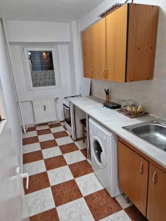 Vanzare Garsoniera zona Mall Vitan - Poză 1