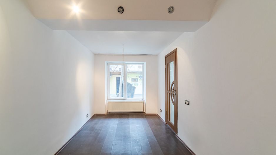 Apartament ultracentral la 1 minut de teatru - Poză 4