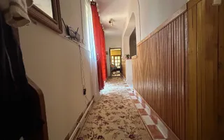 „Vilă cu piscină și teren 1.400 mp în zona Mal, Onești - Poză 18