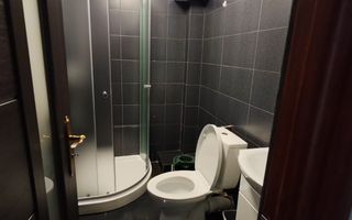 GARSONIERA 30MP, EROII REVOLUTIEI - Poză 12