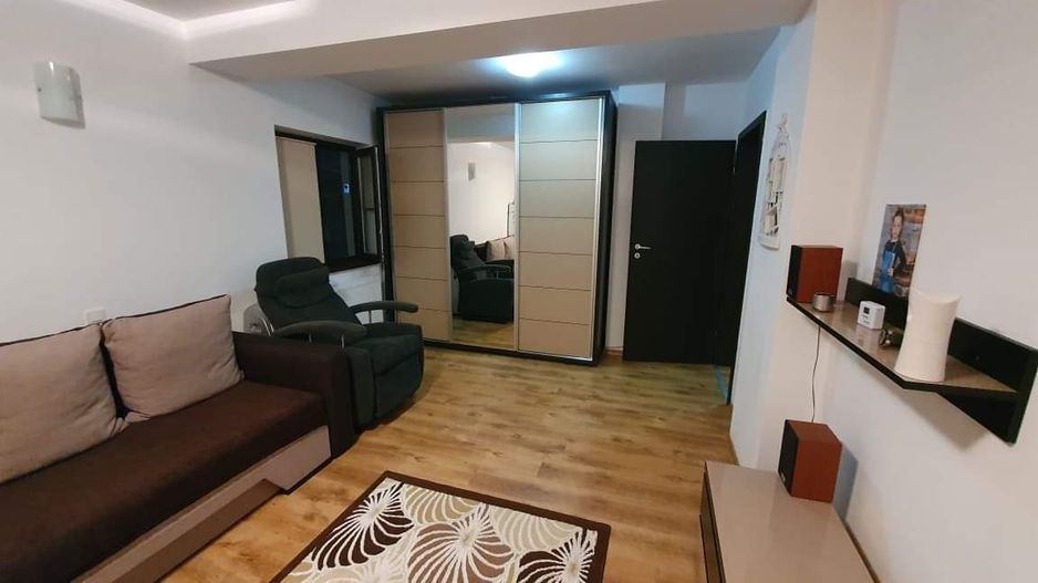 Apartament cu 2 camere - 62mpu - Parter - Loc de parcare - 1 Decembrie - Poză 2