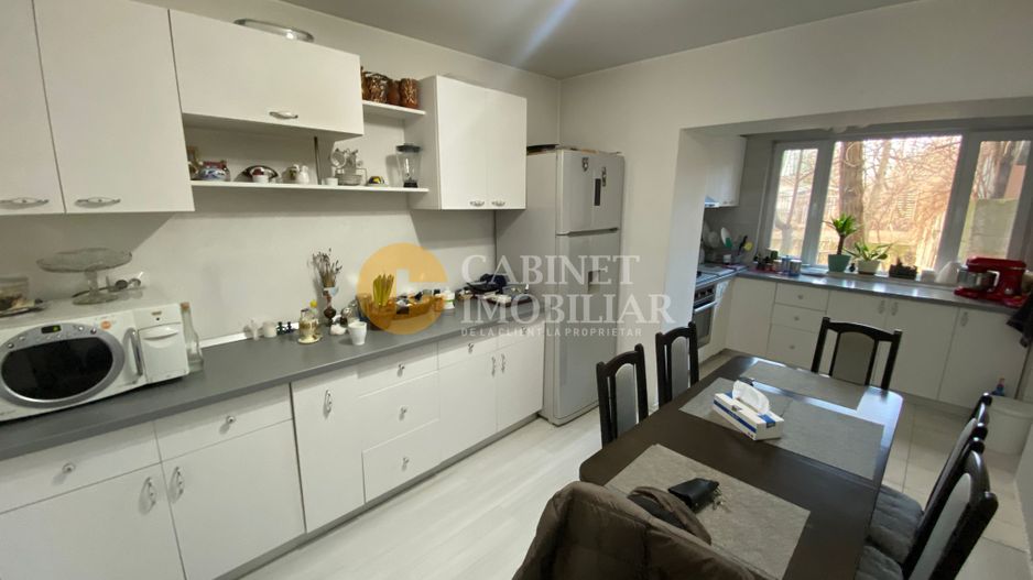 Gară - Bloc Tip Vilă - 3 camere decomandat + loc parcare - Poză 6