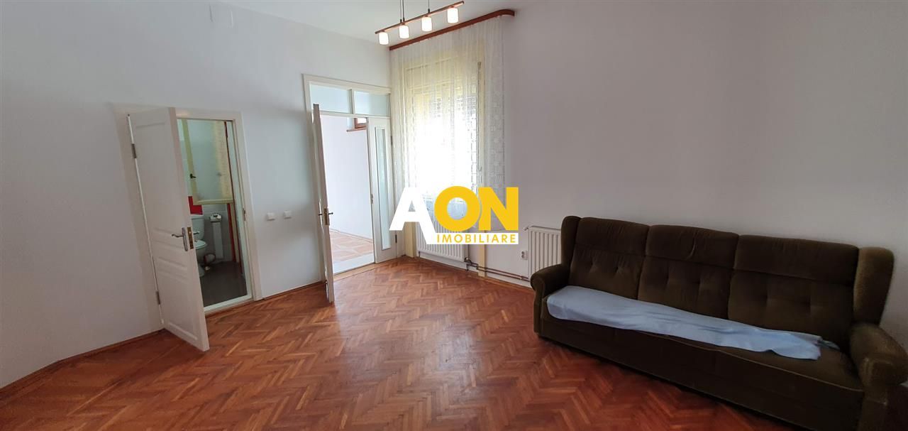 Casa situata ultracentral langa Poarta I a Cetatii Alba Carolina - Poză 6