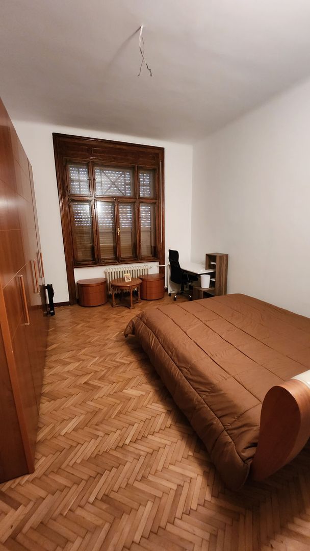 Apartament deosebit cu 3 camere în zona P-ta Victoriei - Poză 6