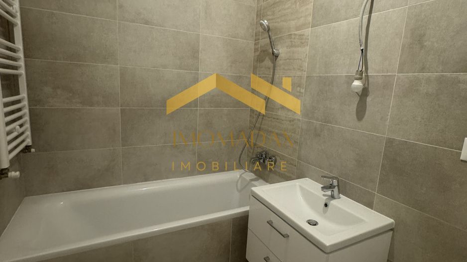 -Apartament -3 camere -2 bai - - Poză 3