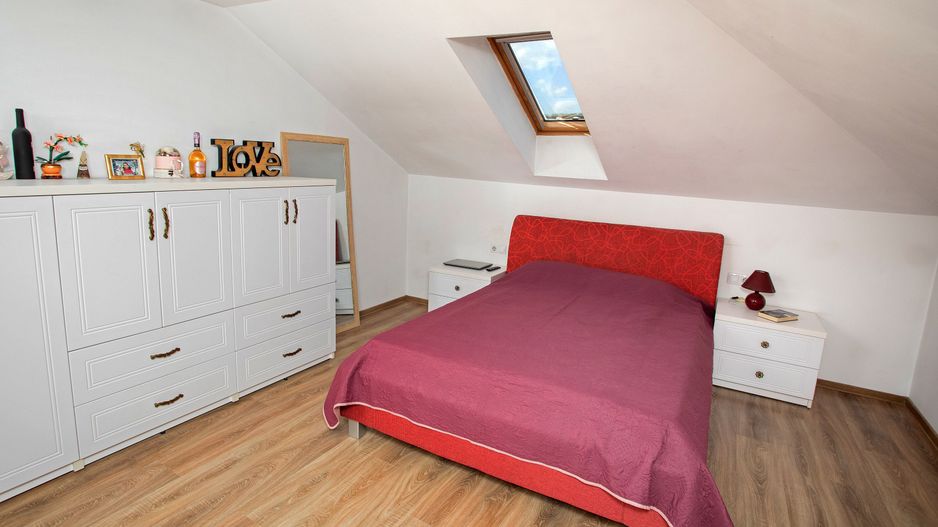 Vilă P+M, Clujului, 190 mp, teren 520 mp, singur în curte. 230 000 E - Poză 22