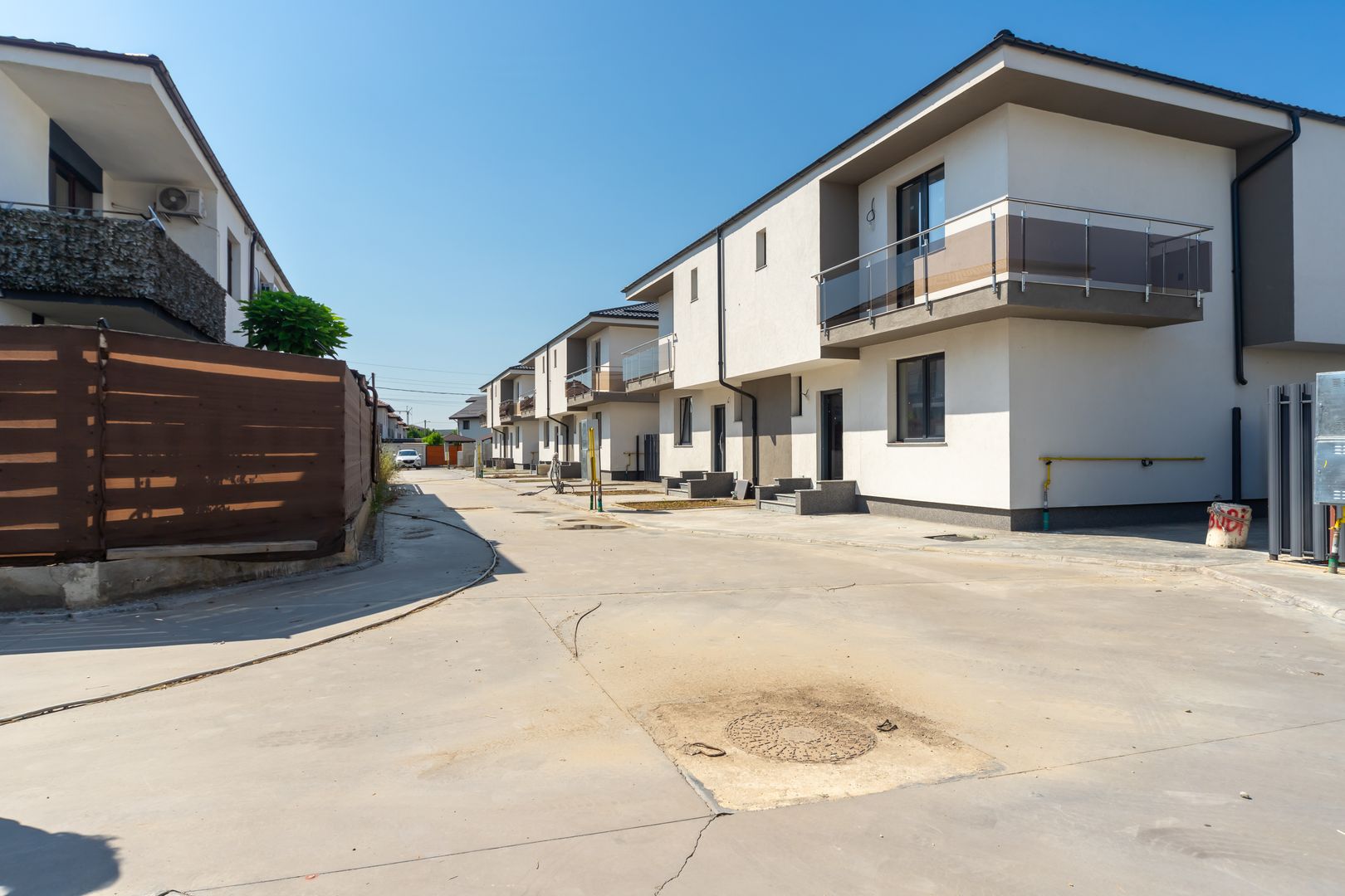 Duplex nou în Otopeni – confort în afara orașului - Poză 4