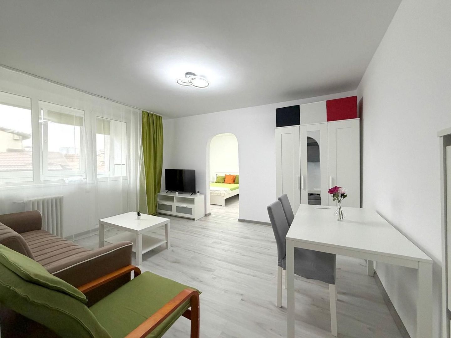 2 camere renovat - la cheie Calea Grivitei-Gara de Nord - Poză 2