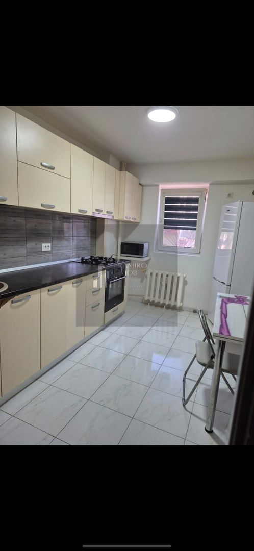 Apartament 2 camere decomandat | 5 minute de metrou Apărătorii Patriei - Poză 2