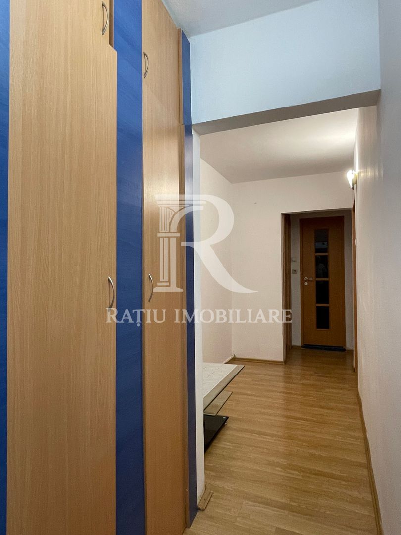 Apartament cu 3 camere | Decomandat | Parcare | Nufărul | Oradea - Poză 4