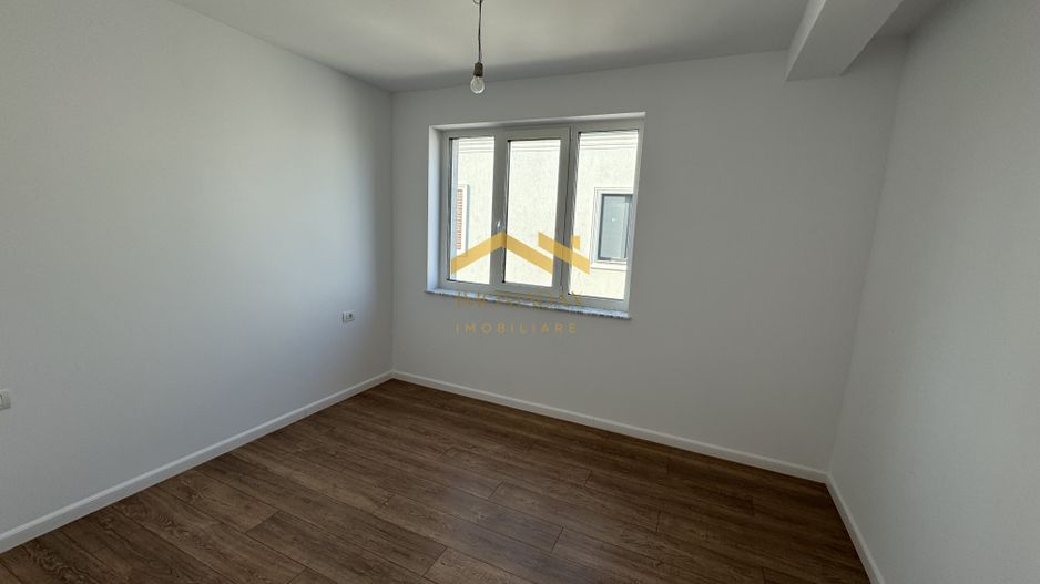 Bucovăț-Duplex P+E-4 Camere - Poză 10