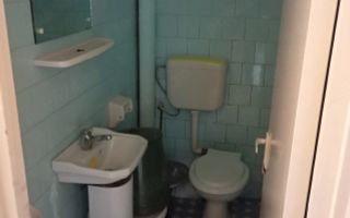 Apartament 3 camere de vanzare - Poză 1