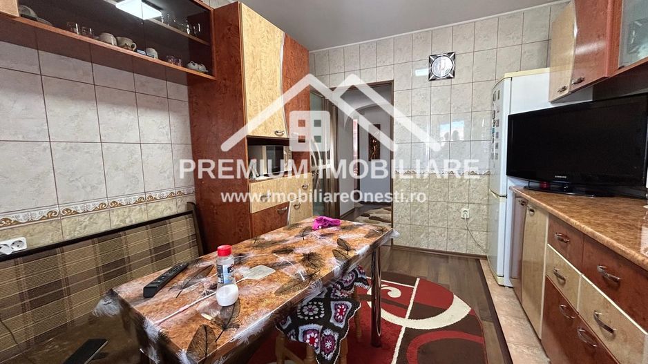 Apartament 3 camere de vânzare – Onești - Poză 10