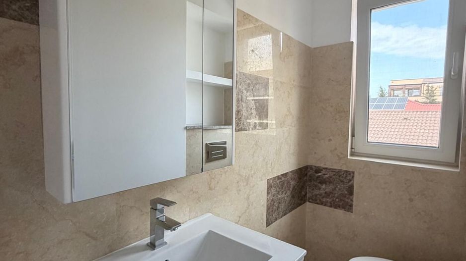 Stylish 3-Room Apartment for Rent in Iancu Nicolae - Poză 6