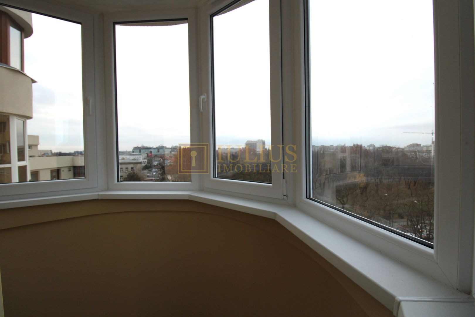 3 dormitoare , central , vedere panoramica parcul Botanic - Poză 12