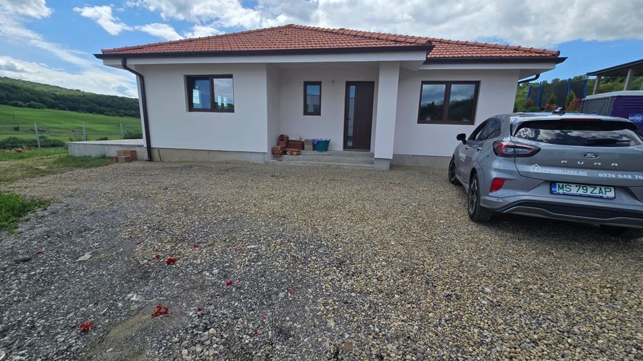Casa 4 camere,2 băi,127 mp, 618mp teren,  0% comision - Poză 1
