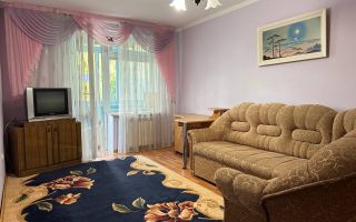 Vânzare , apartament 3 camere 88 mp, bd. Traian, Botanica - Poză 1