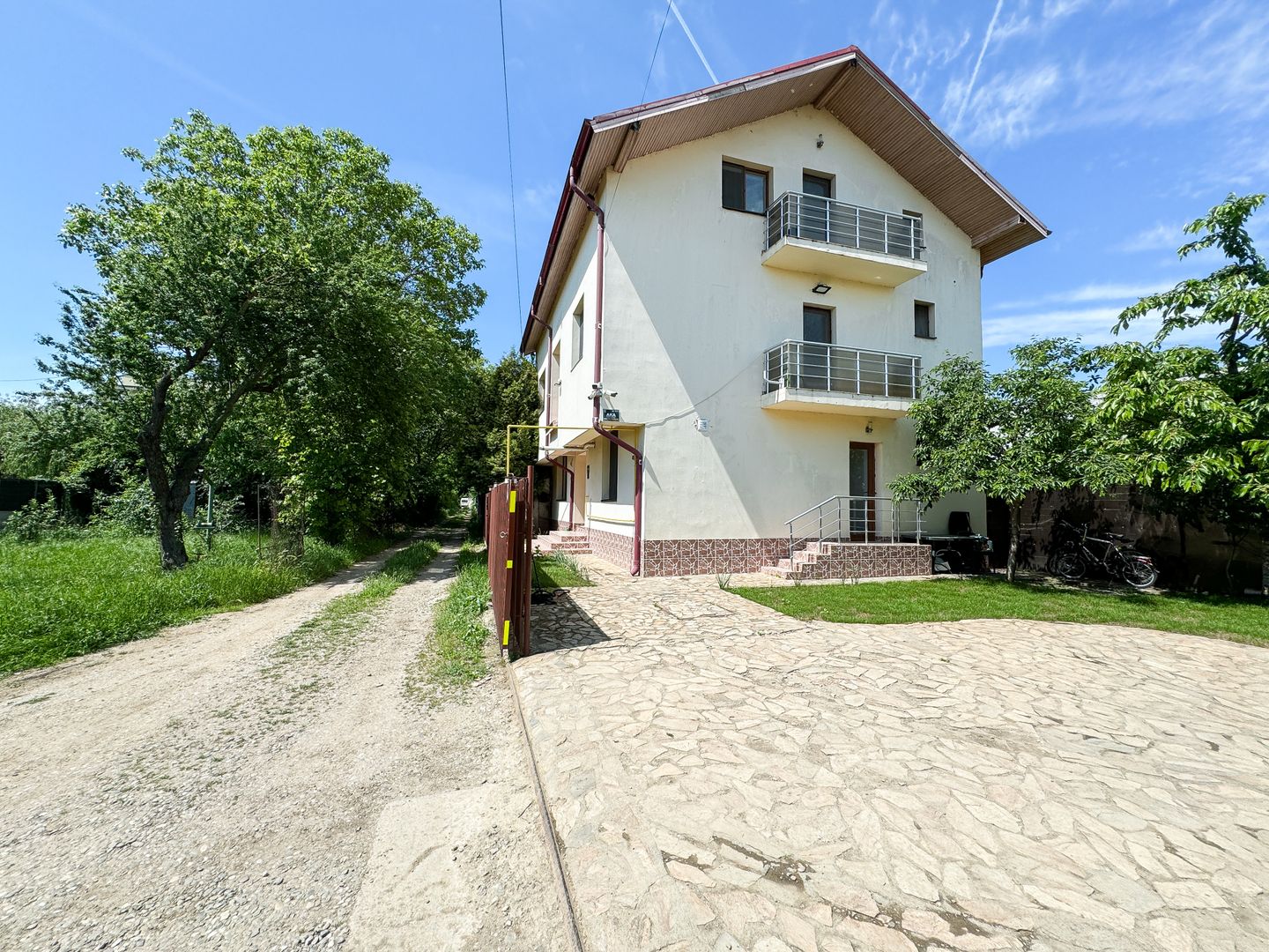 Vila Individuala cu 7 Camere | Teren 252 MP | Otopeni DN1- langa Lidl - Poză 2