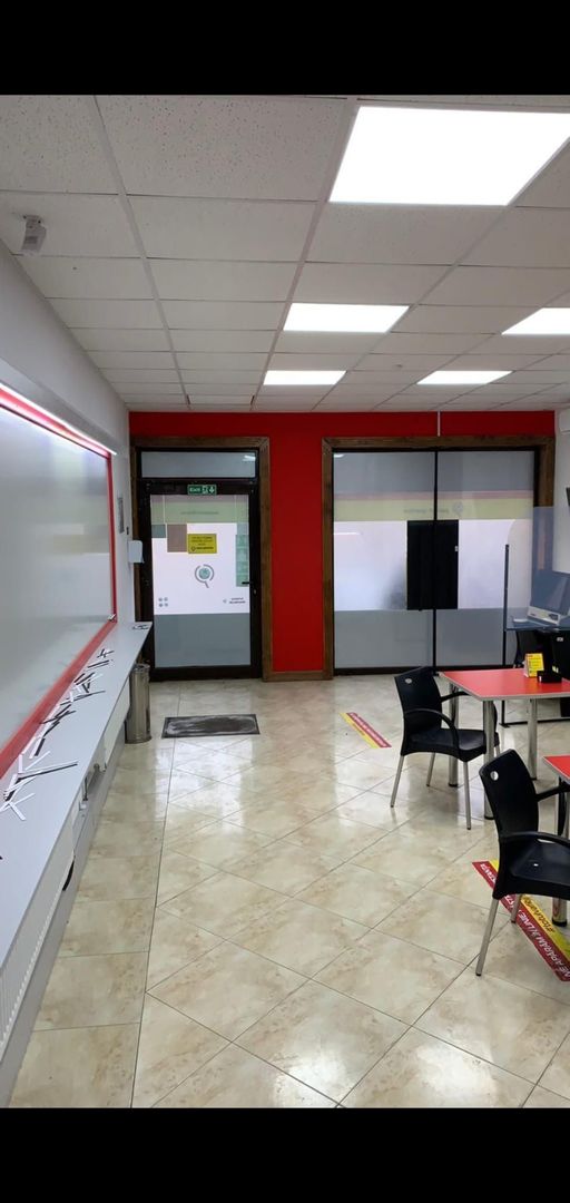 Casa ideală pentru investiție-spațiu comercial/birourii - Poză 19