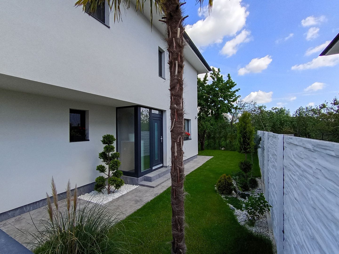 Sanandrei, Duplex pe Etaj, Drum Asflatat, Bucatarie Separata - Poză 1