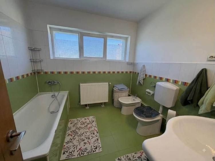 CASĂ INDIVIDUALĂ ÎN ZONA RONAȚ - Poză 12