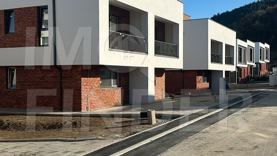 Casă în Florești, zona Vivo: 189 mp utili,  116 mp pe terase - Poză 38