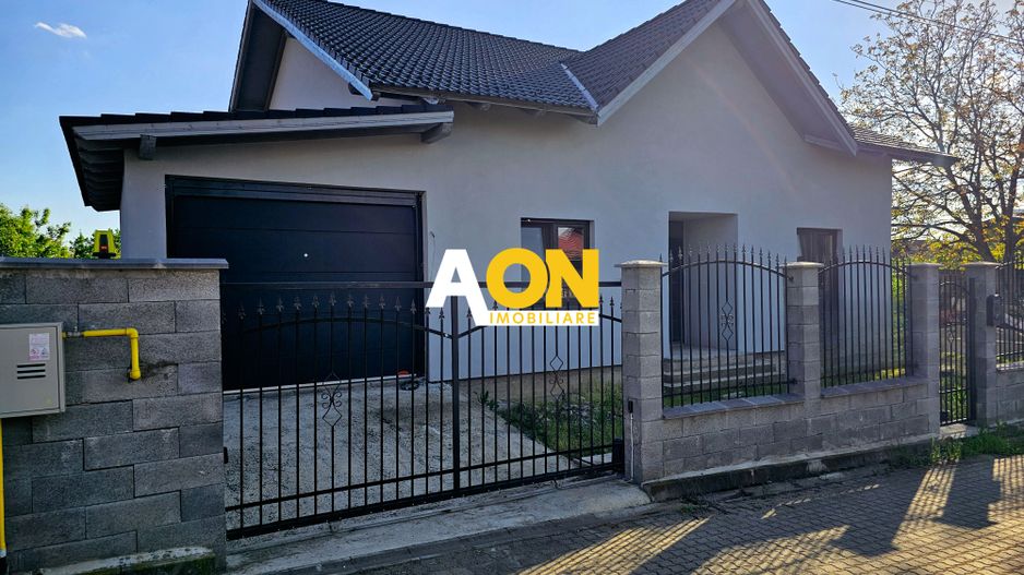 Casa individuala cu 4 camere, toate utilitatile, 500mp teren - Poză 1