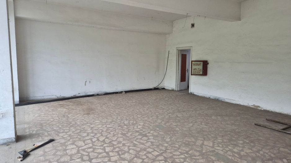 Închiriez spațiu comercial - Poză 2