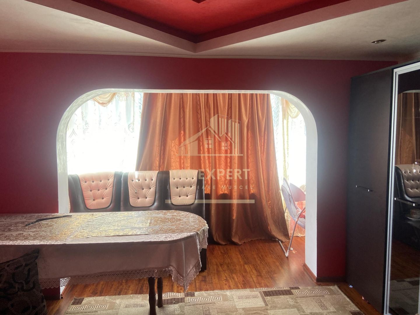 APARTAMENT 2 CAMERE, PARTER, GRUI, CAMPULUNG - Poză 6