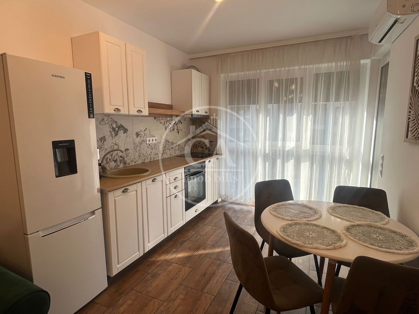 Apartament de închiriat cu 2 camere în AES RESIDENCE, Oradea - Poză 3