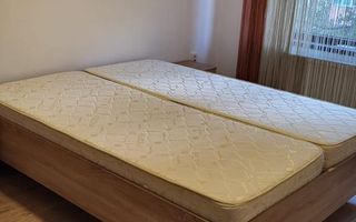 De Vanzare Apartament 3 camere in Vila Sebastian sect 5 - Poză 4