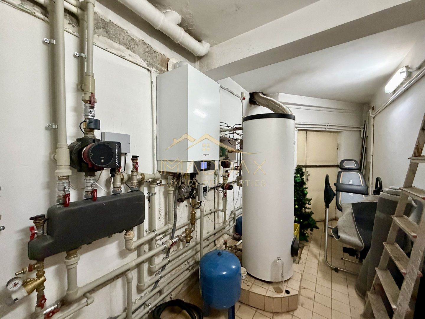 Vila cu 6 camere *485 mpc // *1.670mp teren* // 8 locuri parcare // Sisești - Poză 59